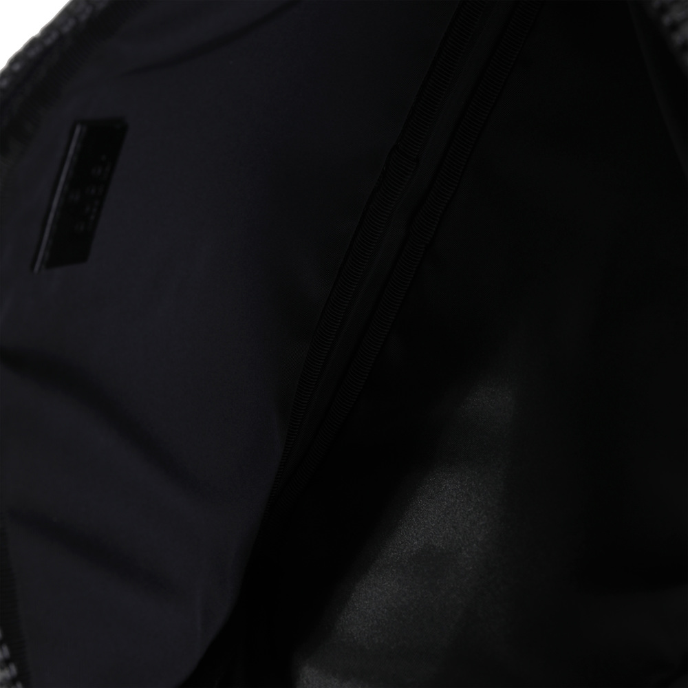 Gucci Black Embroidered Techno Canvas Pouch - Picture 2 of 7